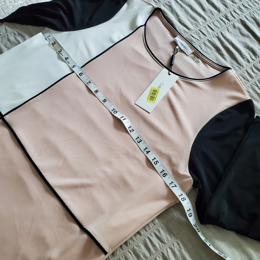 Calvin Klein Blush Color Block Top - Picture 9 of 10